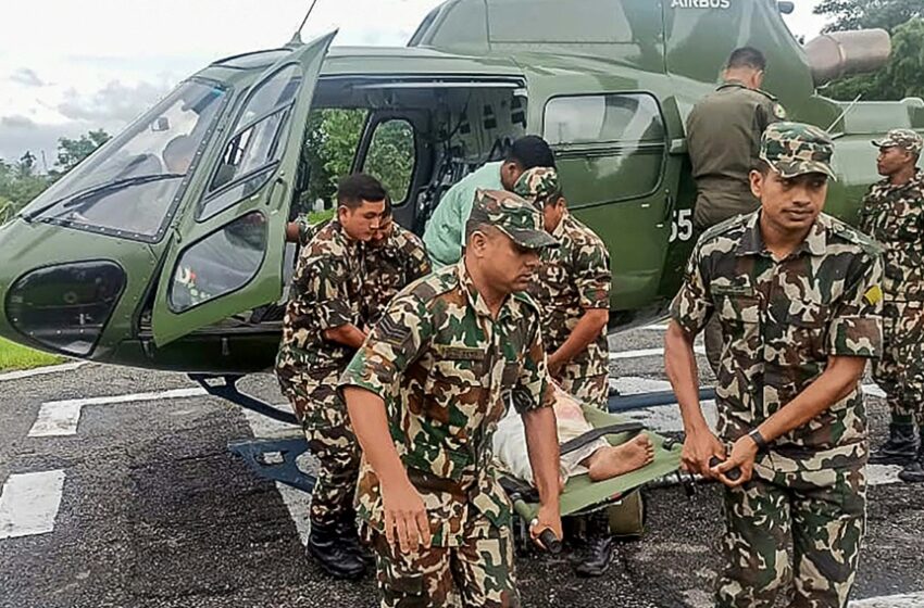  Más de 60 muertos en India y Nepal por deslizamientos de tierra tras fuertes lluvias
