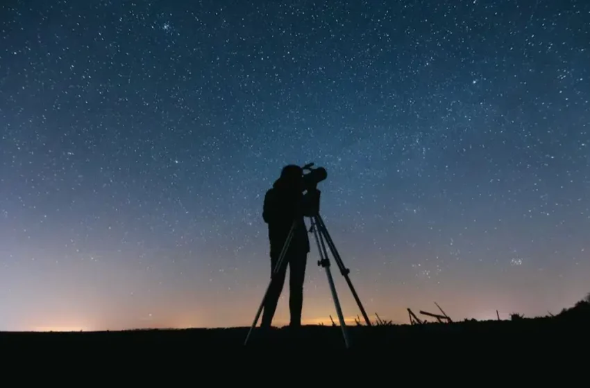  Octubre de observación astronómica: superluna, lluvia de meteoros y planetas brillantes en el cielo argentino
