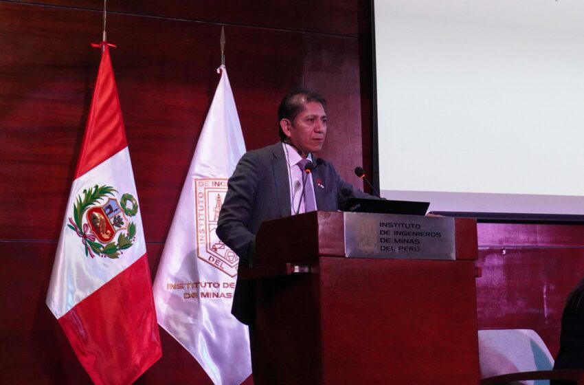  Jorge Soto Yen: "En la práctica no existe una política minera de Estado explícita, que fije …