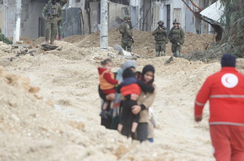  Cisjordania: Israel comete crímenes de lesa humanidad al vaciar campos de refugiados