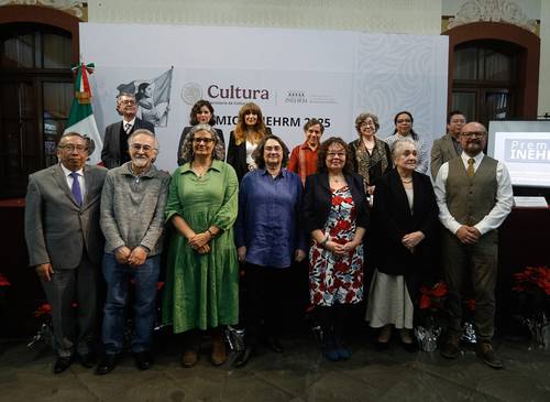  Abogan por los estudios pluriculturales en entrega de los Premios Inehrm