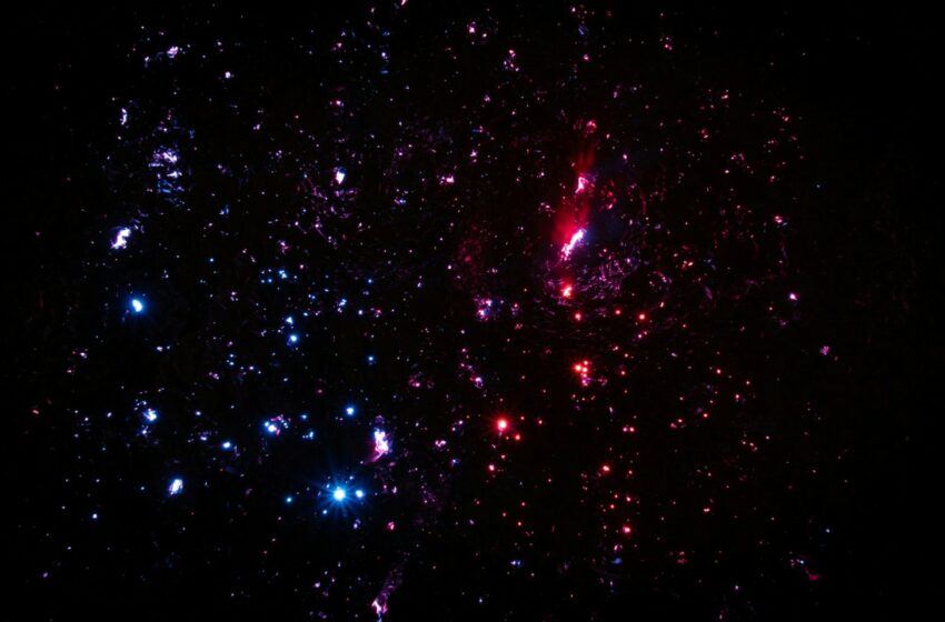 El James Webb localiza una galaxia que podría guardar el rastro de las primeras estrellas