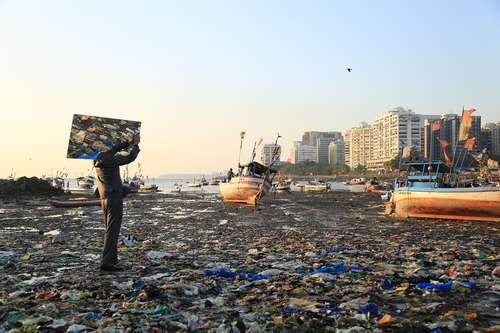  Artistas invitan a reflexionar sobre las nuevas formas de ver el futuro
