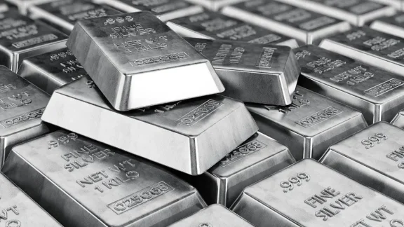  El precio de la plata sufrió su mayor caída desde 2021 | Minería & Desarrollo