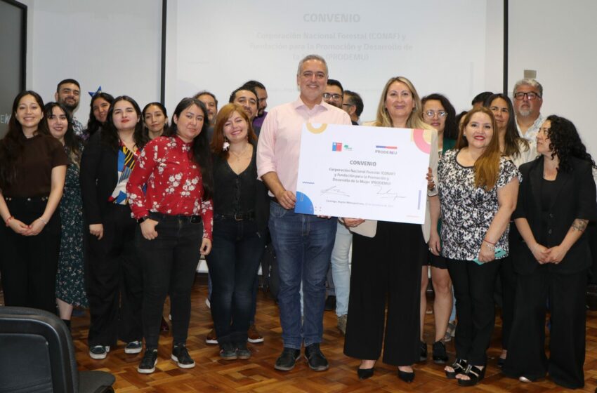  CONAF y Prodemu firman convenio para promover cuidado del medio ambiente