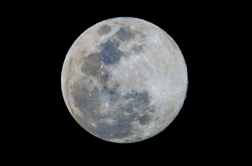  La NASA anuncia la posible vuelta a la Luna, con una nave tripulada, entre el 6 de febrero y finales de abril