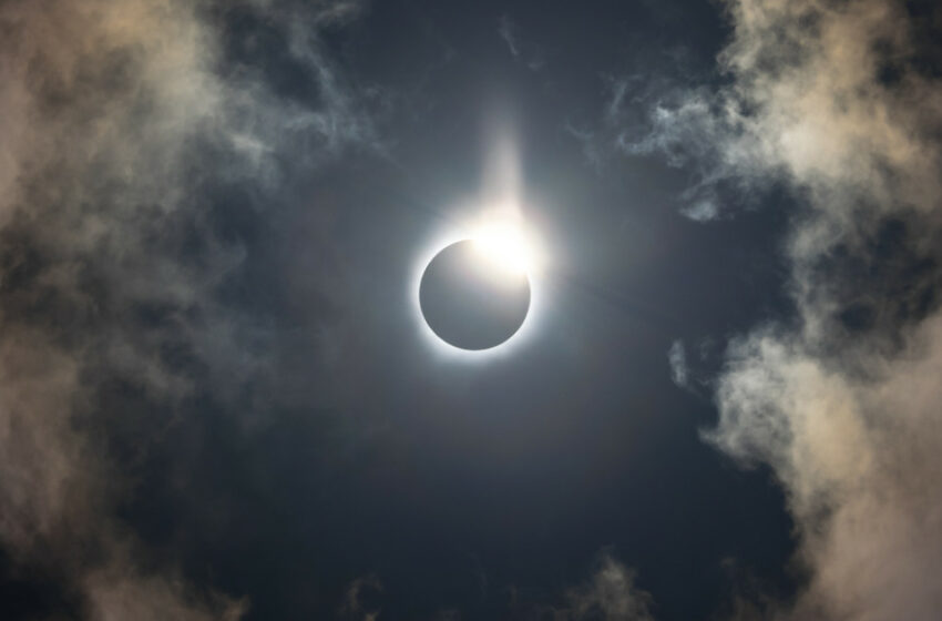  Estas son las comunidades que se quedarán totalmente a oscuras por el eclipse solar del 12 de agosto