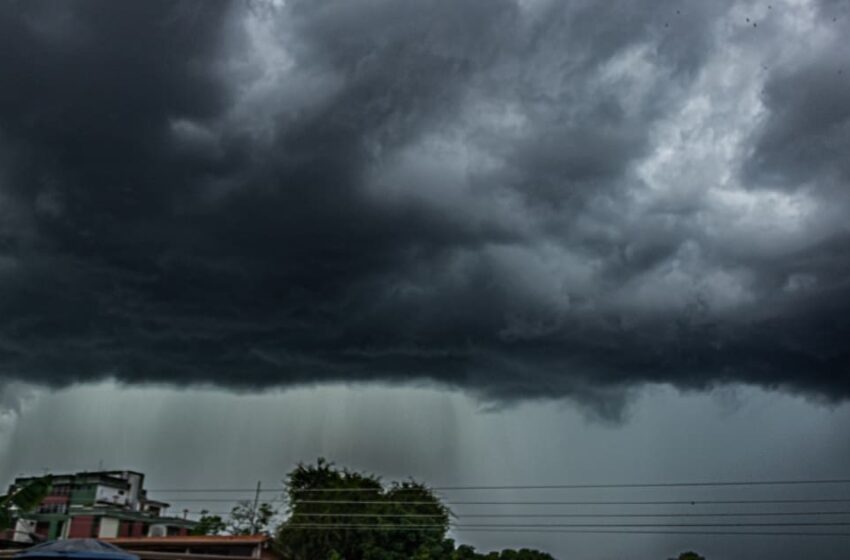  Nubes oscuras entrarán al país hoy a la noche: alerta por lluvias intensas y vientos fuertes …