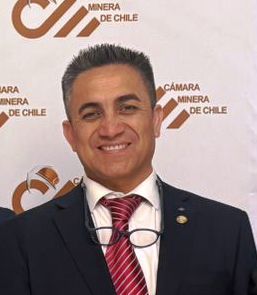  La minería chilena requiere ser dirigida por un técnico con dedicación exclusiva. Por Walter …