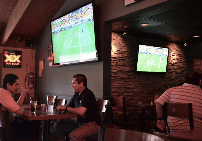  Dice el INEGI que el dinero se nos va en beber… y en comer fuera – Norte Digital