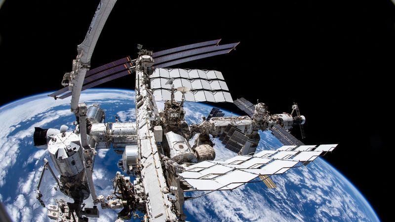  La NASA pospone caminata espacial por “problema médico” de un astronauta