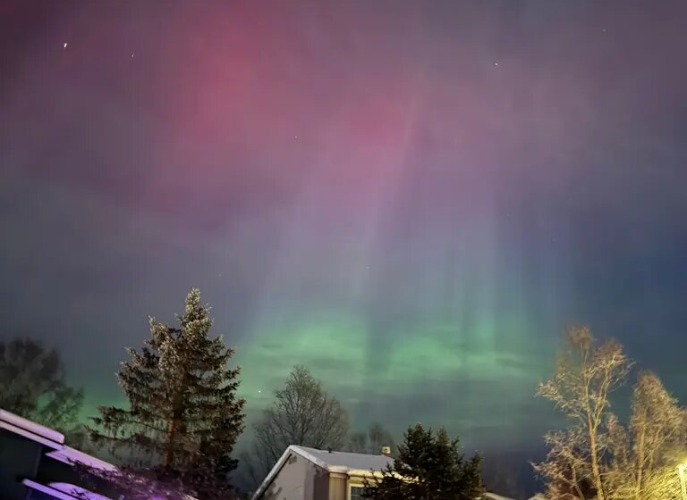  Fotos de las auroras boreales en EE UU: ¿Cuál es el nivel de la tormenta solar hoy?