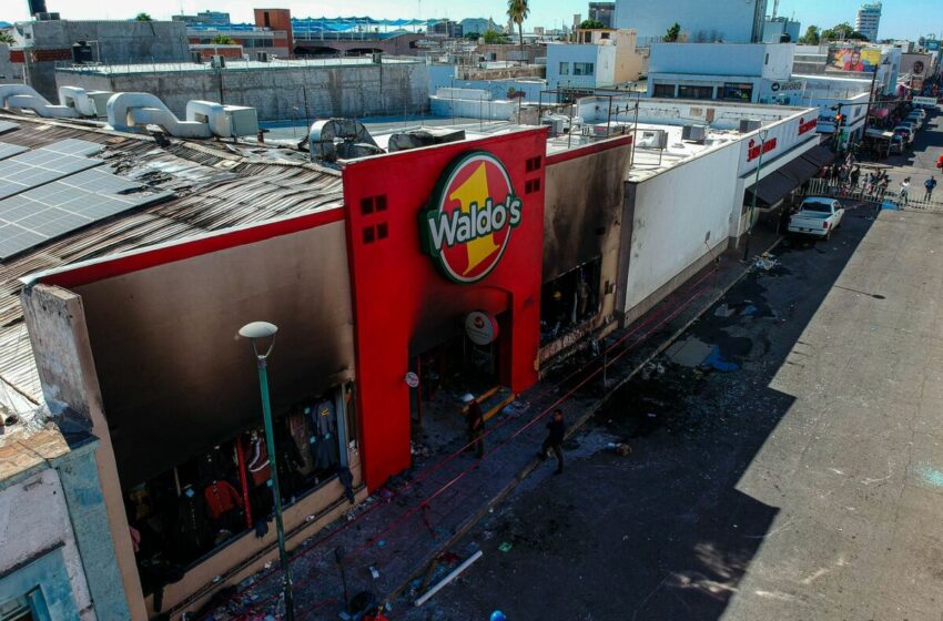  Procesan a cinco servidores públicos por incendio de Waldo's en Sonora – Milenio