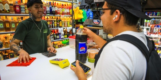  Impuestos a cigarros y refrescos elevan inflación