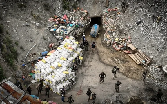  Tres muertos en un enfrentamiento armado en una mina en Perú
