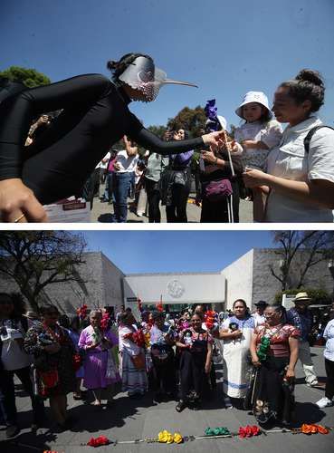  La vibrante diversidad lingüística de México envolvió la explanada del MNA