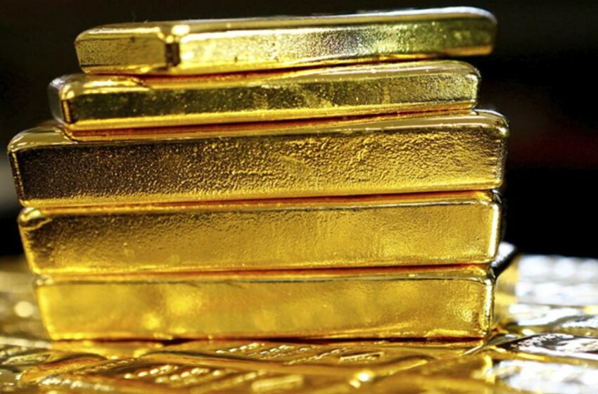  El oro cae y la plata se desploma más de 11% por toma de ganancias y fortaleza del dólar