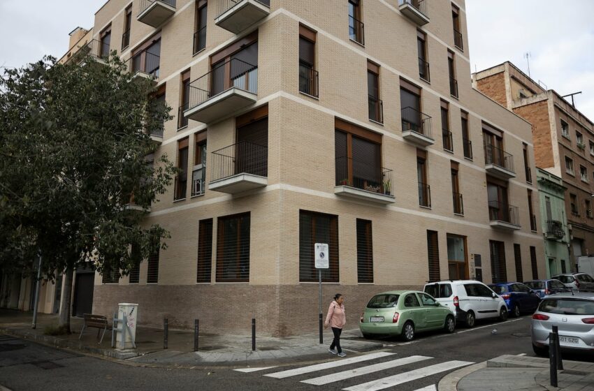  El Supremo avala la norma de Barcelona que obliga a destinar un 30% de los pisos que construyen a VPO – EL PAÍS