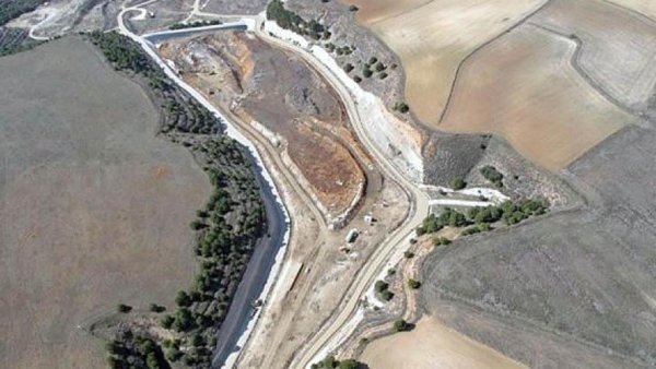  El Consejo de Medio Ambiente de Castilla y León suspende la ampliación del vertedero de …