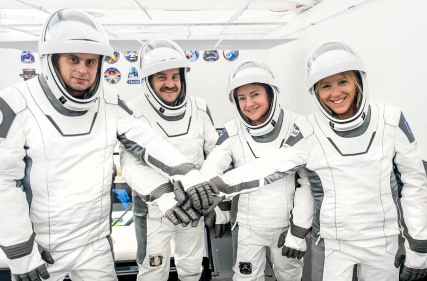  Relevo en la ISS: cuatro astronautas reemplazan a la tripulación evacuada – La Razón