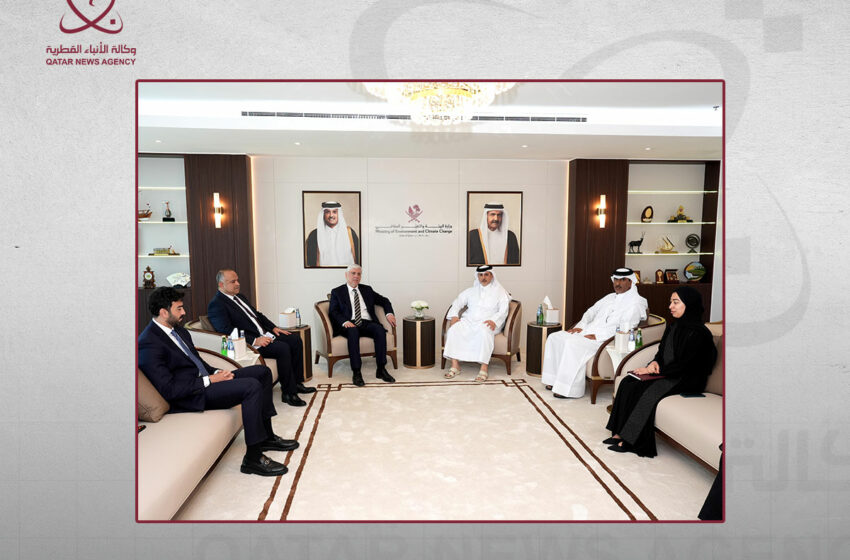  El ministro de Medio Ambiente y Cambio Climático se reúne con el embajador de Irak