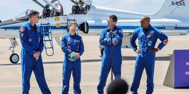  Astronautas de Artemis II: ‘El mundo ha esperado mucho tiempo’ para volver a la Luna