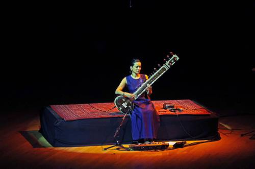  Anoushka Shankar ofrendó una noche de epifanías en la sala Neza
