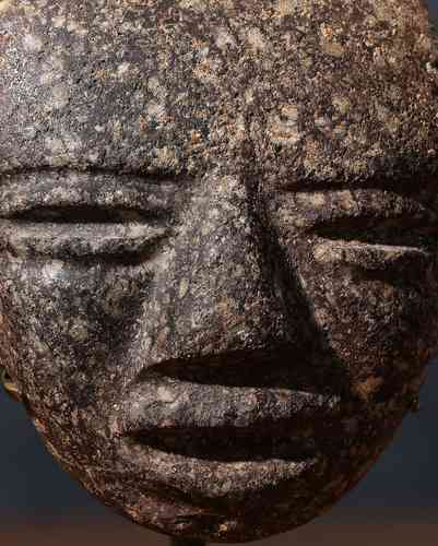  Retiran máscara maya de subasta en Barcelona