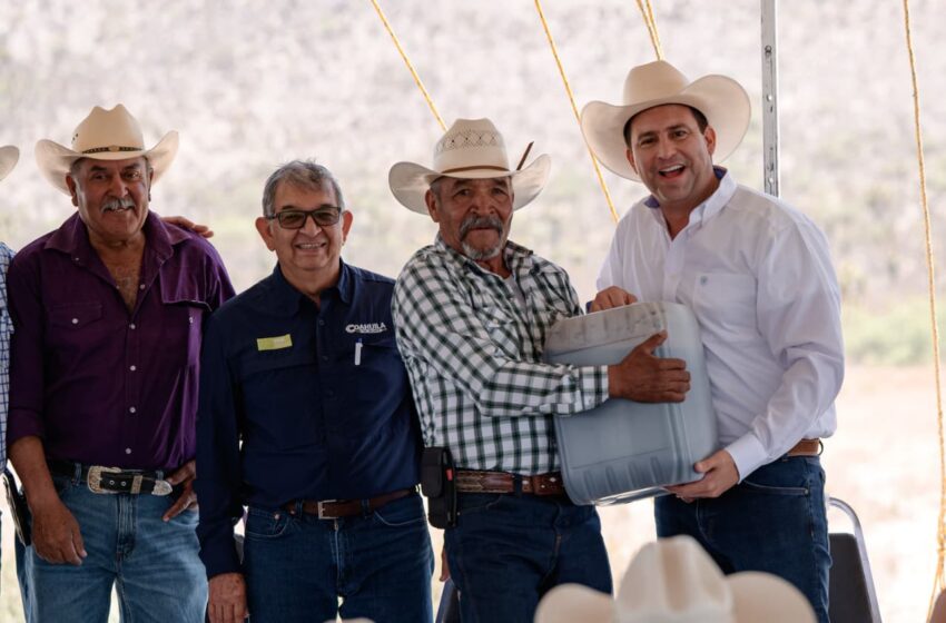  Impulsa Javier Díaz el fortalecimiento del campo con entrega de alimento y suplemento ganadero