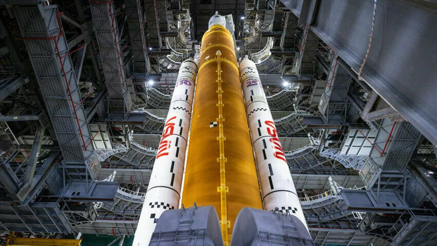  El cohete lunar y la nave Orion de Artemisa II regresan a la plataforma de lanzamiento