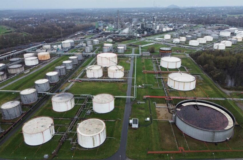  Una veintena de multinacionales defiende el sistema europeo que penaliza las emisiones …