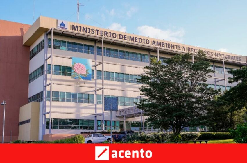  Renuncia funcionario de Medio Ambiente tras denuncias de presunta corrupción – Acento
