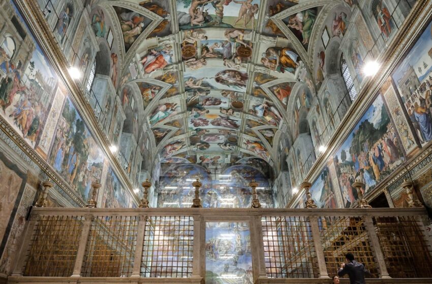  La Capilla Sixtina vuelve a brillar: el Vaticano le da una limpieza por primera vez en 30 años – EL PAÍS