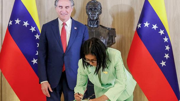  EEUU cierra visita a Venezuela con garantías en minería y optimismo sobre petróleo