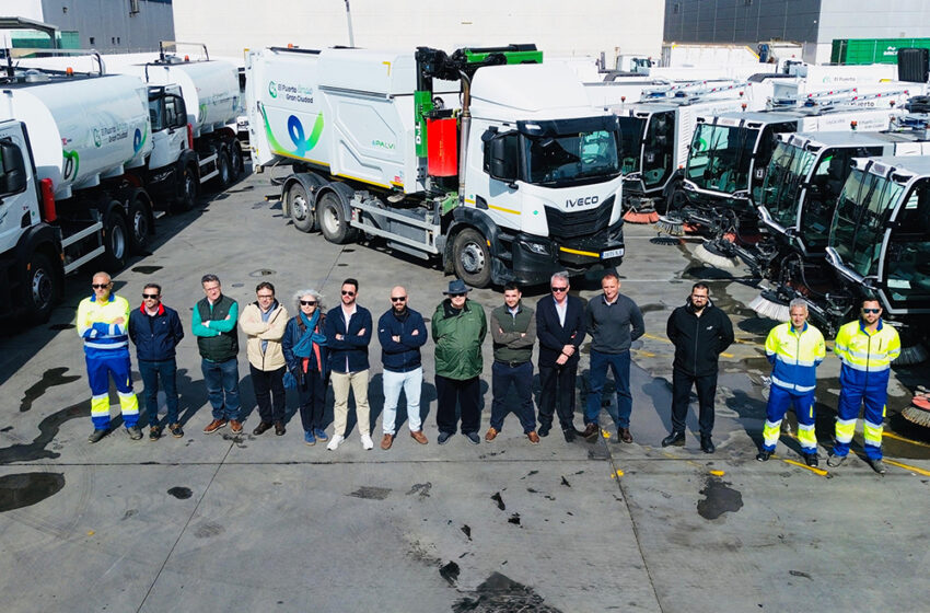  El Puerto refuerza su flota de limpieza con la llegada de los nuevos camiones y vehículos …