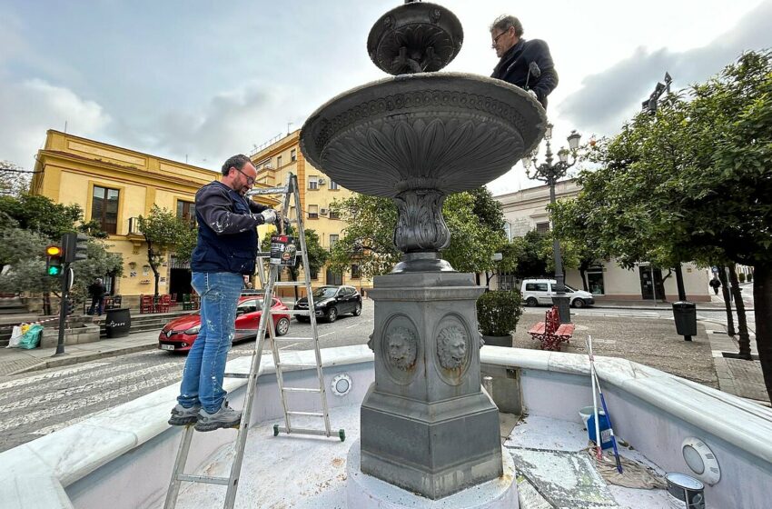  El Ayuntamiento continúa embelleciendo la ciudad con el mantenimiento de las fuentes de …
