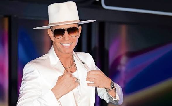  Erik Rubín enfrentaría problema legal con la Sonora Santanera de Carlos Colorado