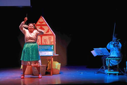  Montaje expone  el entorno de las mujeres mazahuas