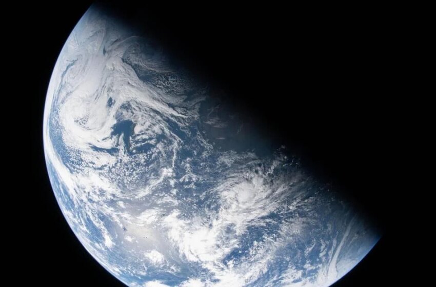  Astronautas de Artemis II van a mitad de camino a la Luna y buscan superar récord del Apolo 13 – Lancaster Online