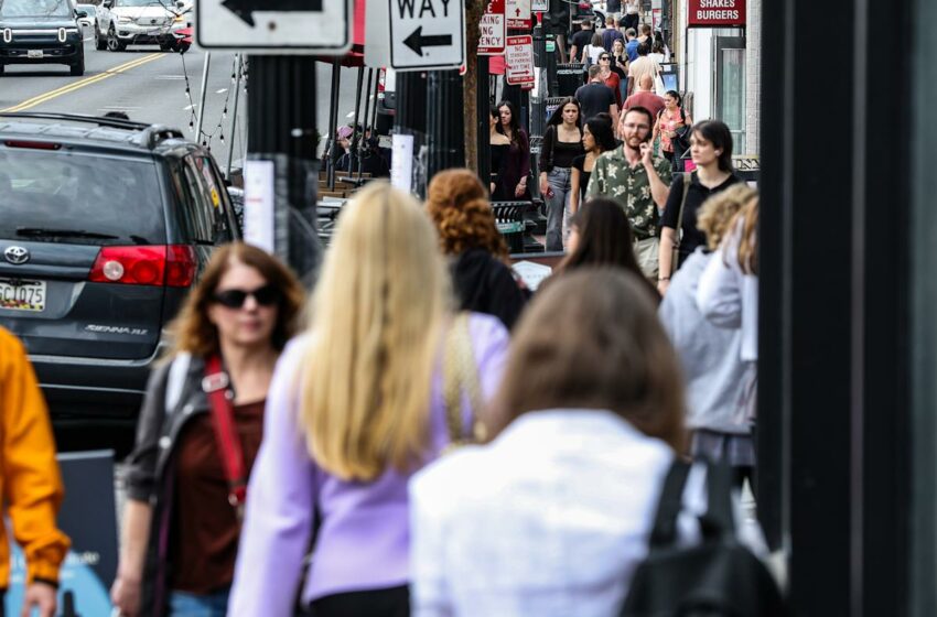  Temor por inflación arrastra confianza del consumidores en EE.UU. a mínimo histórico