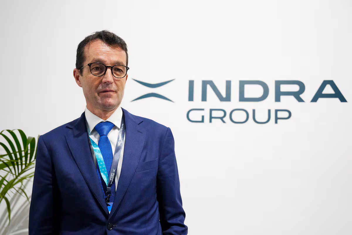  El mercado duda del potencial de una Indra sin Escribano y sin la fusión con EM&E