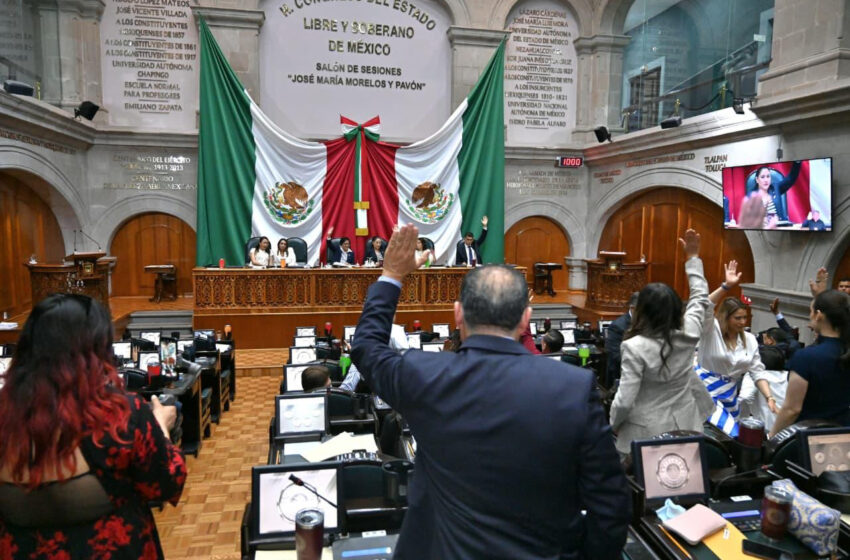  Va el Plan 'B' de Claudia para reducir privilegios políticos, la respaldan mayoría de Congresos