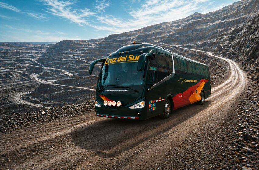  Cruz del Sur: 8 años con cero accidentes en el transporte de personal para minería