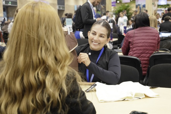  Emprendedores vallecaucanos conquistan mercados internacionales en la Macrorrueda de negocios 2026
