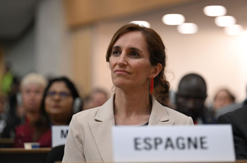  Mónica García: «No hay salud posible entre las ruinas. No hay salud global sin paz»