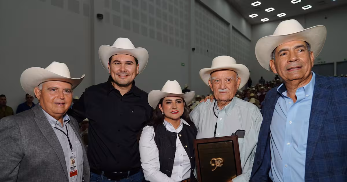  Gobierno de Sonora acompaña al sector ganadero en la Asamblea de la UGRS: Celida López