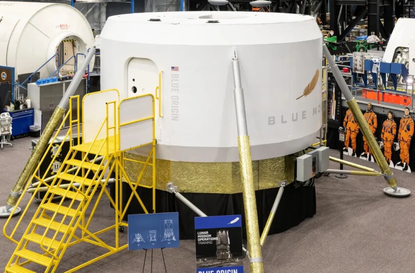  Alguien despierte a SpaceX, porque la NASA ya está entrenando con el módulo lunar de Blue Origin | WIRED