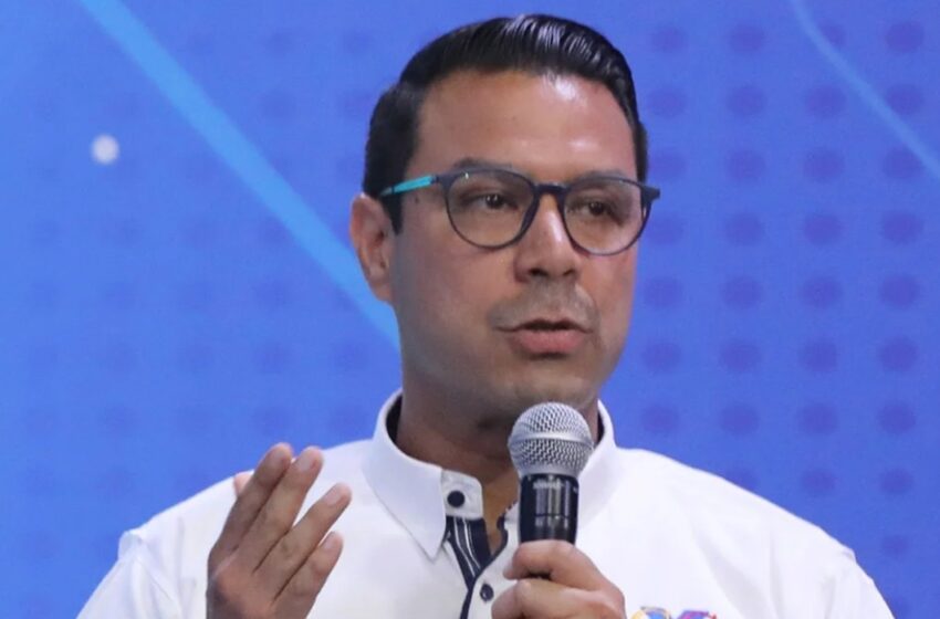  Venezuela suscribe acuerdo con empresa Heeney Capital en materia de minería