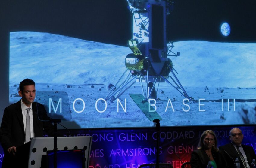  NASA Revelará en Junio a la Tripulación de Artemis III que Viajará Alrededor de la Luna