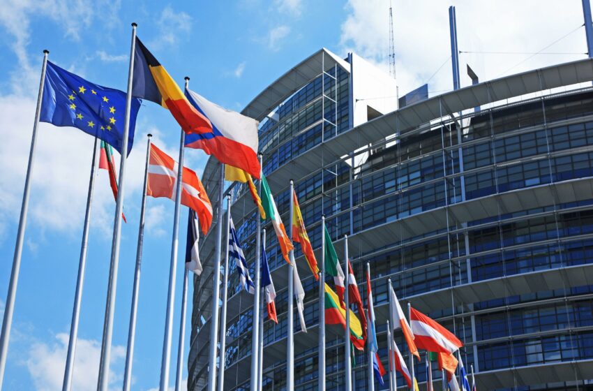  El Parlamento Europeo da luz verde a los centros para inmigrantes fuera de la UE – RTVE.es